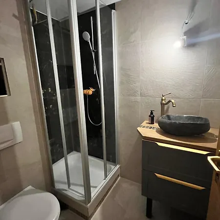 Mit Simseeblick 아파트 *